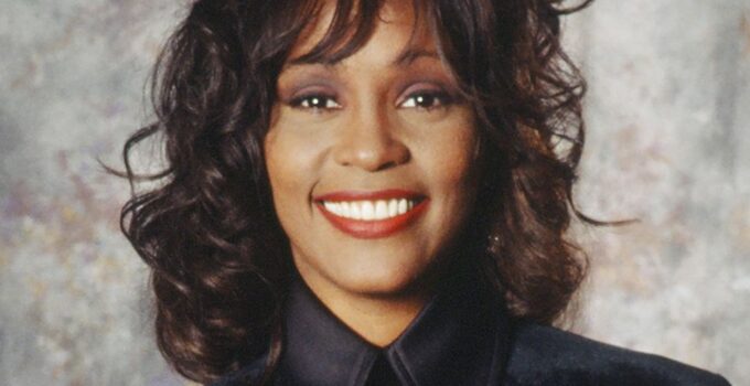 WHITNEY HOUSTON 9