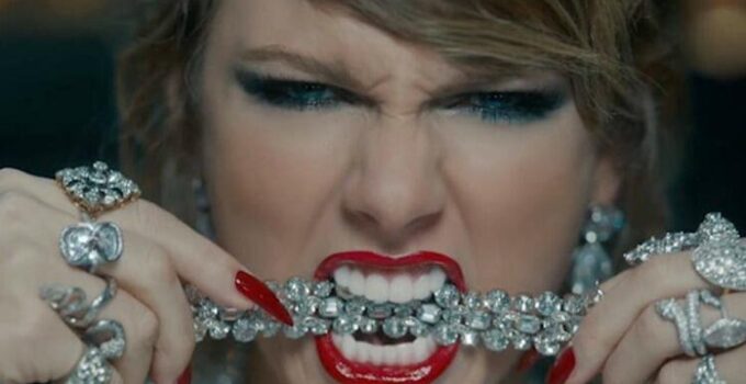 Nouvel album de Taylor Swift en tête du Billboard 200