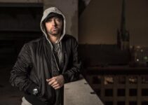 Eminem tue Slim Shady pour promouvoir son disque.