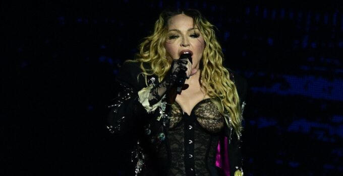 Madonna célèbre 40 ans de carrière à Rio devant 1,5