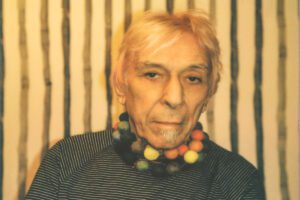 John Cale se réinvente avec “POPtical Illusion”