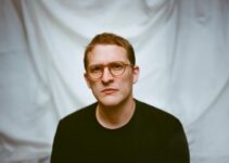 Floating Points plonge dans la moiteur du dancefloor avec "Cascade