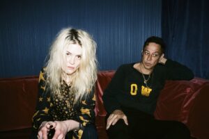 The Kills annoncent EP de reprises avec "Happier Than Ever"