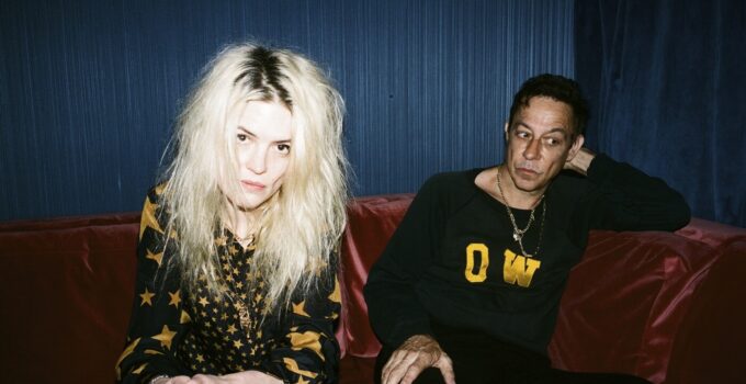 The Kills annoncent EP de reprises avec "Happier Than Ever"