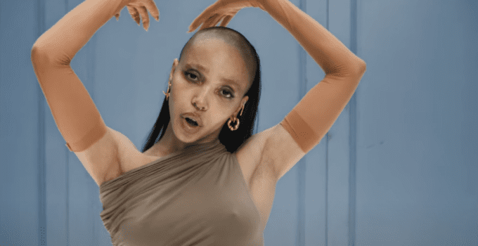 FKA Twigs brûle les ondes avec "Perfect Stranger"