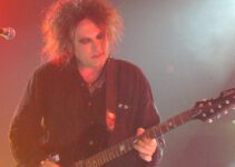 Robert Smith tease déjà un prochain album après "Songs of